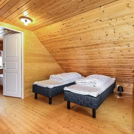 Holiday home Alppikylae 4a Paritalo By Interhome *